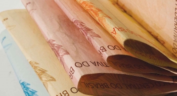 Previsão de salário mínimo para 2018 cai para R$ 969